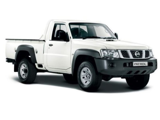 Nissan patrol pickup